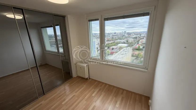 Pronájem bytu 2+kk, Praha - Záběhlice, Jabloňová, 33 m2