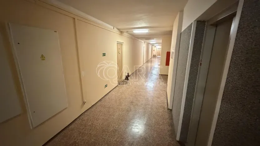 Pronájem bytu 2+kk, Praha - Záběhlice, Jabloňová, 33 m2