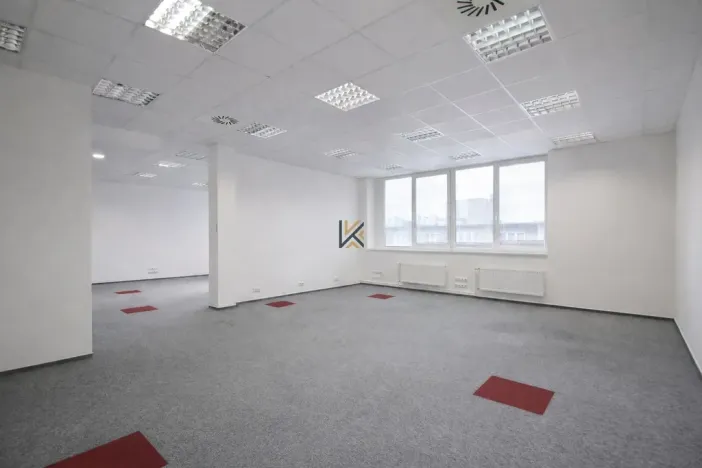 Pronájem kanceláře, Praha, Lihovarská, 368 m2