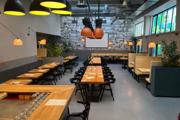 Pronájem kanceláře, Praha, Lihovarská, 368 m2