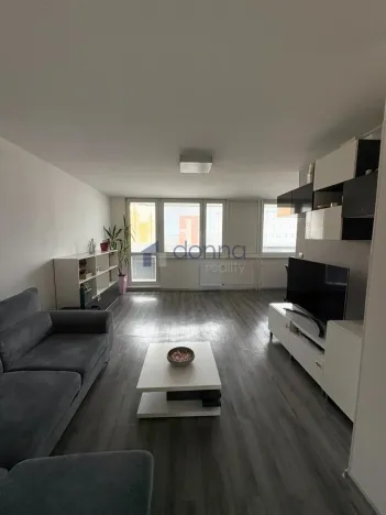 Pronájem bytu 3+1, Praha, Doležalova, 72 m2