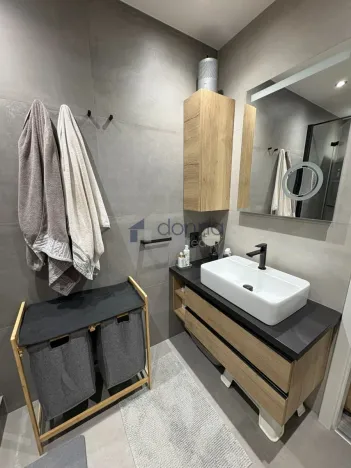 Pronájem bytu 3+1, Praha, Doležalova, 72 m2