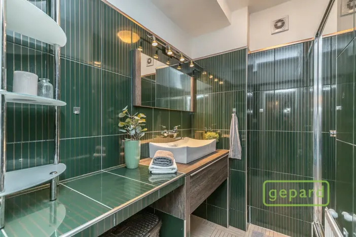 Prodej bytu 2+1, Praha, 28. pluku, 58 m2