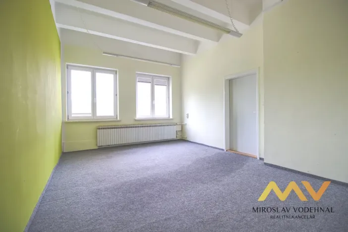Pronájem kanceláře, Hradec Králové, Škroupova, 62 m2