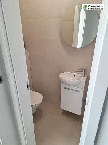 Prodej bytu 3+1, Novalja, Chorvatsko, 77 m2