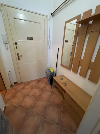 Pronájem bytu 1+kk, Praha - Braník, Ke Krči, 30 m2