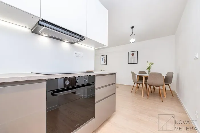 Prodej bytu 4+kk, Praha - Bohnice, Poznaňská, 76 m2