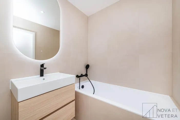 Prodej bytu 4+kk, Praha - Bohnice, Poznaňská, 76 m2