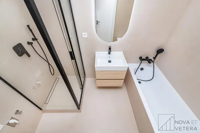 Prodej bytu 4+kk, Praha - Bohnice, Poznaňská, 76 m2