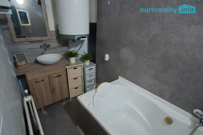 Prodej zemědělské usedlosti, Bítouchov - Dolánky, 195 m2