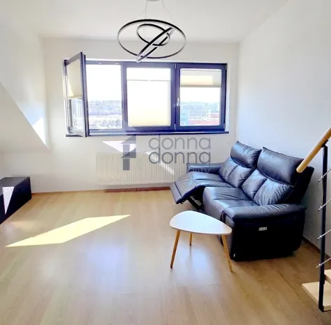 Pronájem bytu 2+kk, Praha, U plynárny, 75 m2