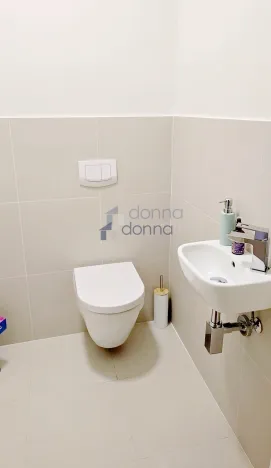 Pronájem bytu 2+kk, Praha, U plynárny, 75 m2