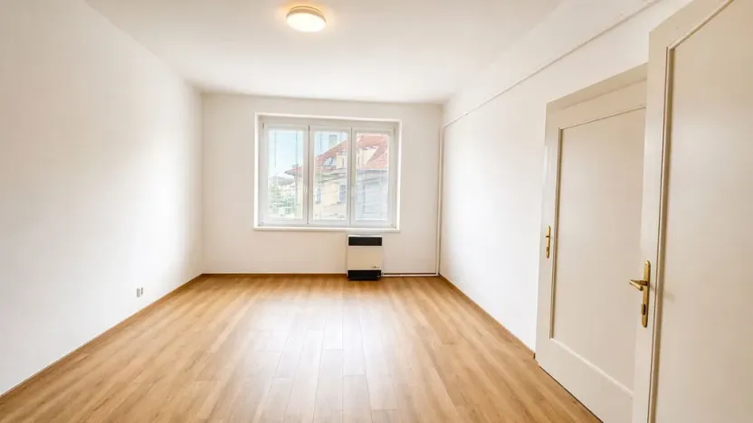 Prodej bytu 2+1, Cheb, Májová, 63 m2