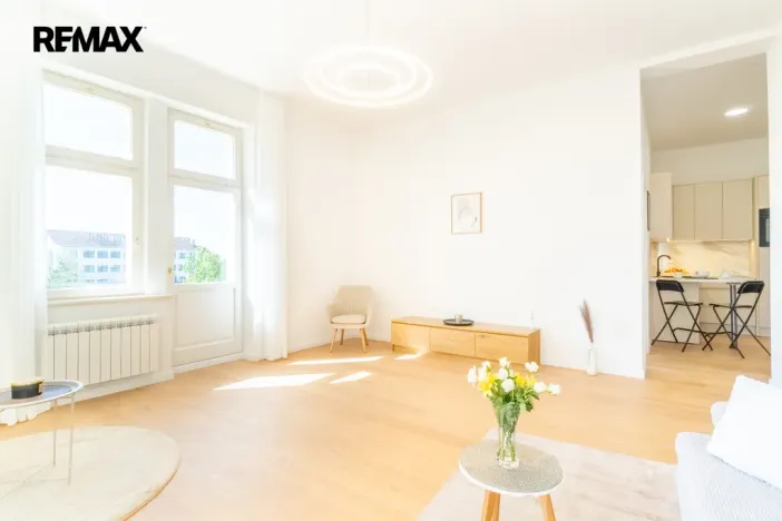 Pronájem bytu 2+kk, Praha - Vinohrady, Korunní, 65 m2