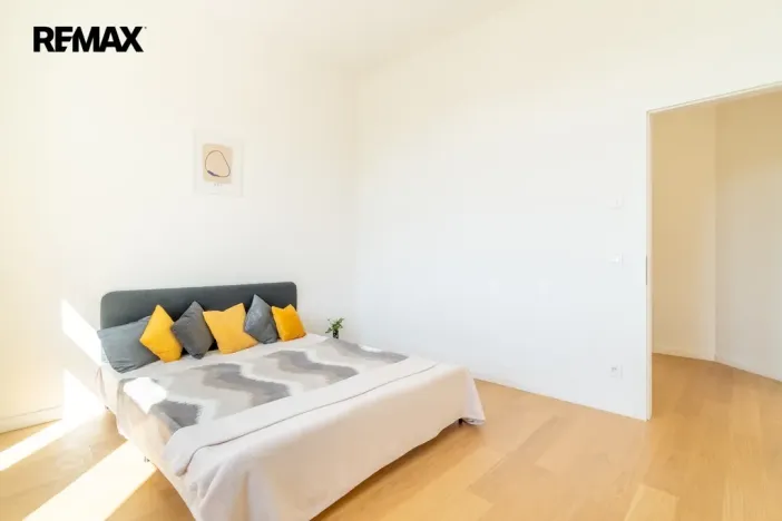 Pronájem bytu 2+kk, Praha - Vinohrady, Korunní, 65 m2