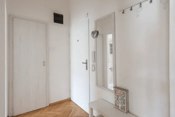 Pronájem bytu 2+kk, Praha - Vršovice, Kišiněvská, 52 m2