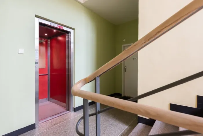 Pronájem bytu 2+kk, Praha - Vršovice, Kišiněvská, 52 m2