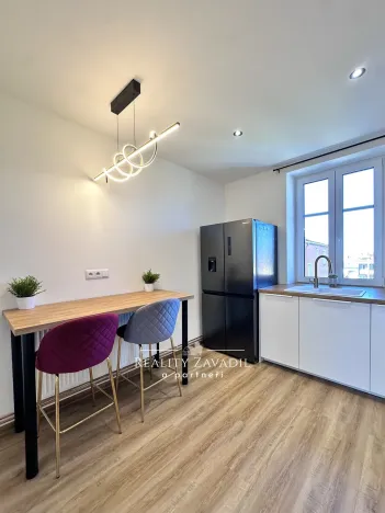 Pronájem bytu 2+kk, Pardubice, Teplého, 40 m2