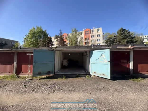 Pronájem garáže, Znojmo, Gagarinova, 18 m2