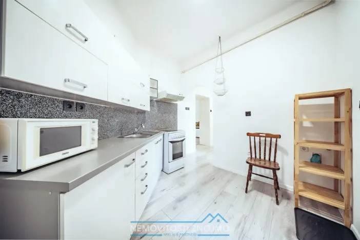 Pronájem bytu 1+1, Znojmo, Rumunská, 44 m2