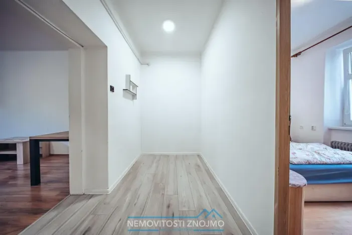 Pronájem bytu 1+1, Znojmo, Rumunská, 44 m2