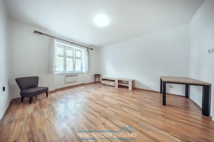 Pronájem bytu 1+1, Znojmo, Rumunská, 44 m2