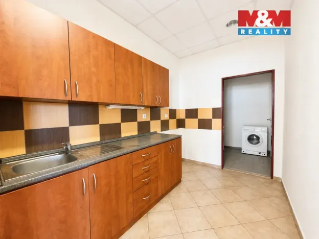 Pronájem kanceláře, Hlinsko, Tyršova, 196 m2