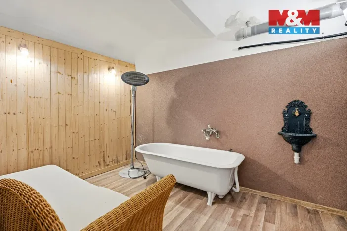 Prodej činžovního domu, Bílina, Seifertova, 680 m2