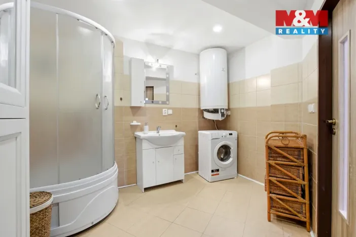 Prodej činžovního domu, Bílina, Seifertova, 680 m2