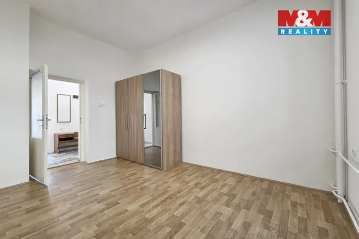 Pronájem bytu 3+1, Karlovy Vary, I. P. Pavlova, 80 m2