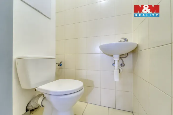 Pronájem bytu 2+1, Plzeň - Doubravka, Na Dlouhých, 58 m2