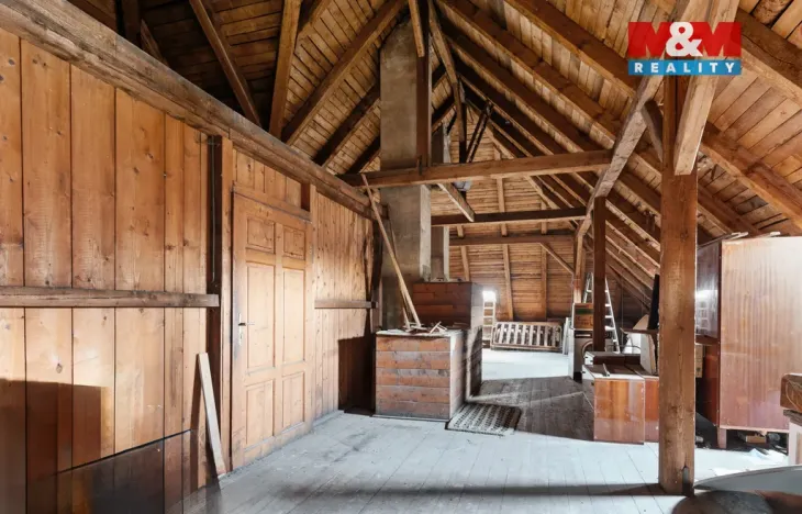 Prodej bytu 2+1, Hejnice, 72 m2