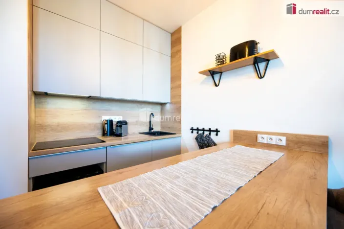 Prodej bytu 1+kk, Frymburk - Kovářov, 47 m2