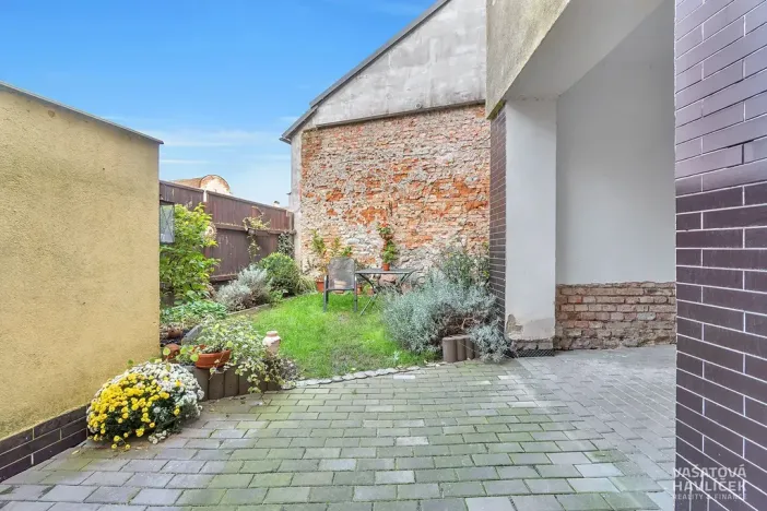 Prodej činžovního domu, Sezemice, Jungmannova, 690 m2