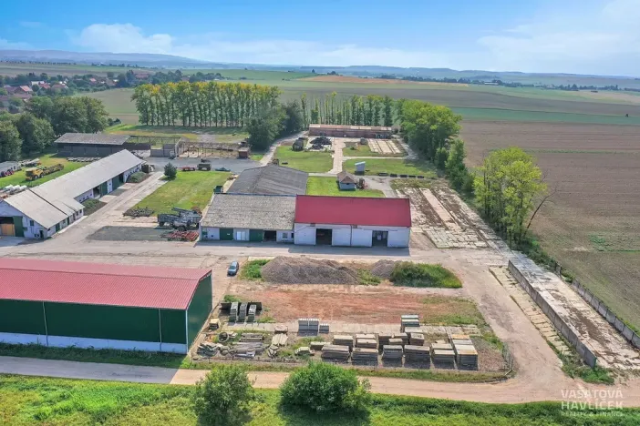 Prodej komerčního pozemku, Jasenná, 22131 m2