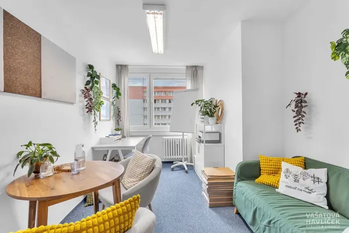 Pronájem kanceláře, Hradec Králové, Akademika Heyrovského, 30 m2