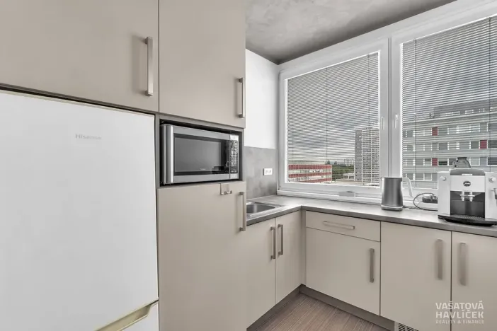 Pronájem kanceláře, Hradec Králové, Akademika Heyrovského, 30 m2