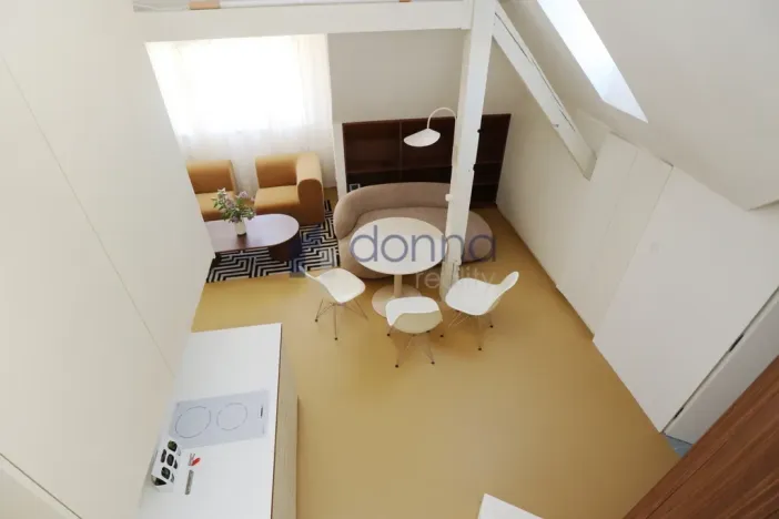 Pronájem bytu 2+kk, Praha, Fetrovská, 53 m2