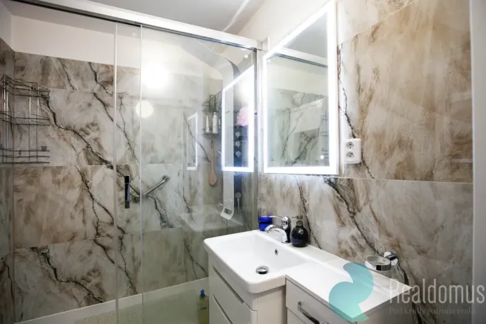 Prodej bytu 2+1, Karlovy Vary, Raisova, 75 m2