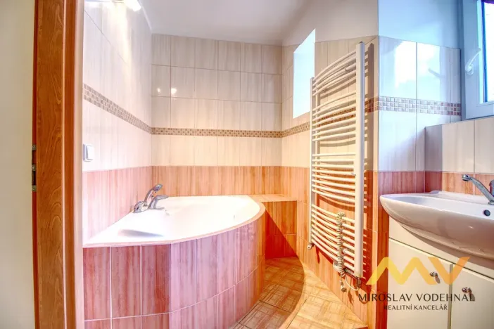 Pronájem bytu 2+kk, Hradec Králové, Střelecká, 38 m2