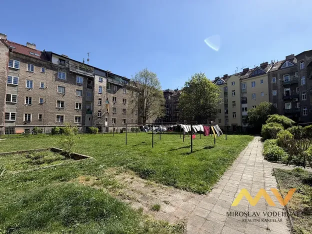 Pronájem bytu 2+kk, Hradec Králové, Střelecká, 38 m2