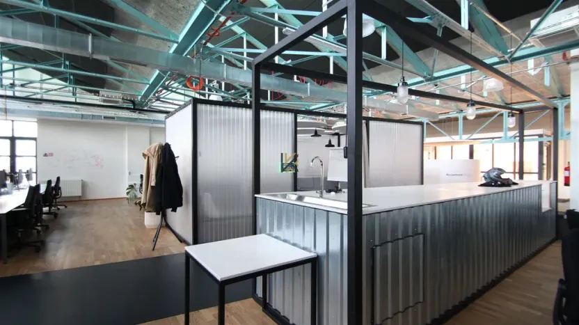 Pronájem obchodního prostoru, Praha - Libeň, Lihovarská, 705 m2