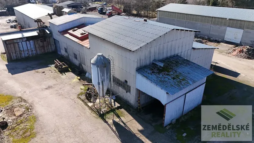 Prodej zemědělského objektu, Třebihošť, 1070 m2