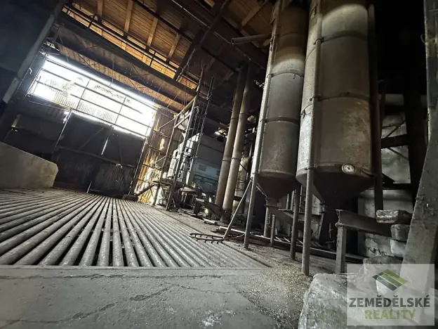 Prodej zemědělského objektu, Třebihošť, 1070 m2