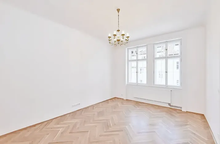 Pronájem bytu 3+1, Praha - Malá Strana, Karmelitská, 95 m2