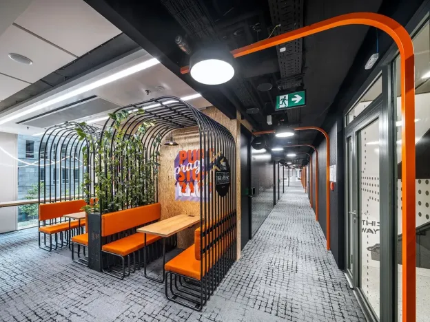 Pronájem kanceláře, Praha - Karlín, Karolinská, 3237 m2