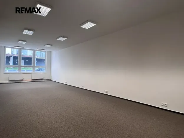 Pronájem kanceláře, Rosice, Na Vyhlídce, 58 m2