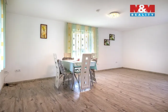 Prodej rodinného domu, Třešovice, 238 m2