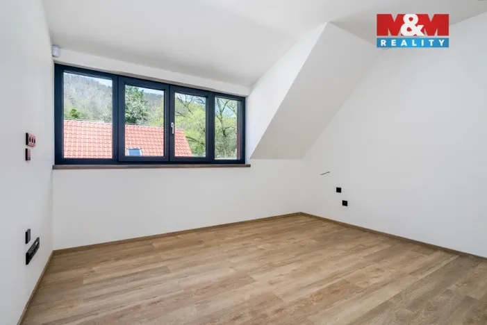 Prodej rodinného domu, Beroun, V Lukách, 144 m2