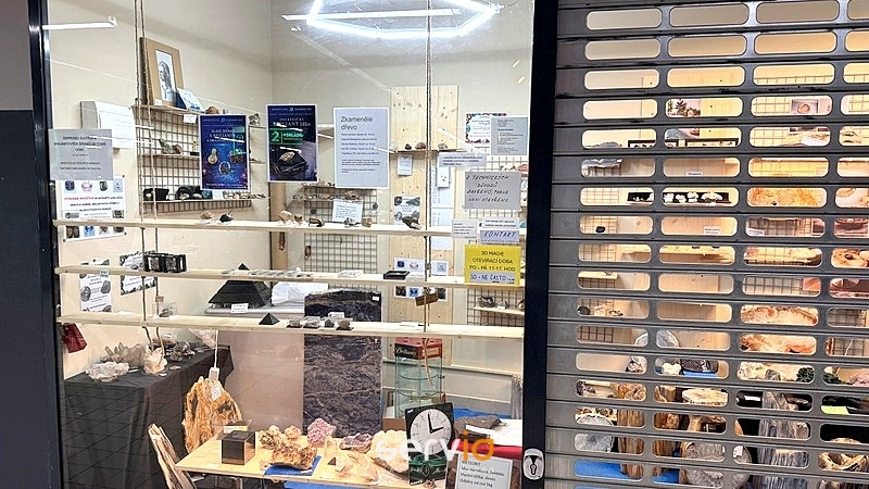 Pronájem obchodního prostoru, Brno, náměstí Svobody, 13 m2